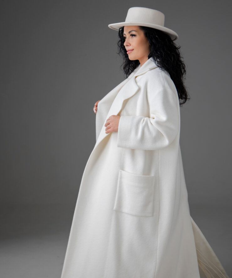 Arcan Coat – Off-White Handcrafted Cotton Coat, a Cloak of Strength & Elegance by Oyi Boho
